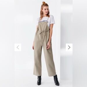 Urban Outfitters Tie-Waist Overall 100% cotton‎ size medium